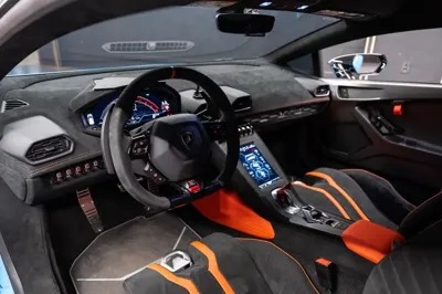 Lamborghini Huracan 2023, 7800 км, за 244188.22 USD