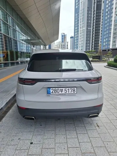 Porsche Cayenne 2021, 150000 км, за 34527.71 USD