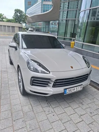 Porsche Cayenne 2021, 150000 км, за 34527.71 USD