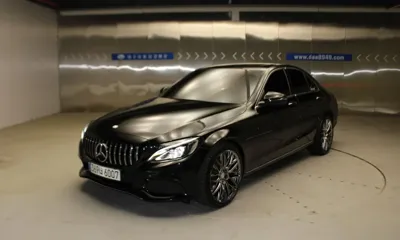 Mercedes-Benz C-Class · 2017 год