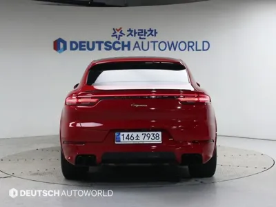Porsche Cayenne 2021, 53035 км, за 56821.93 USD