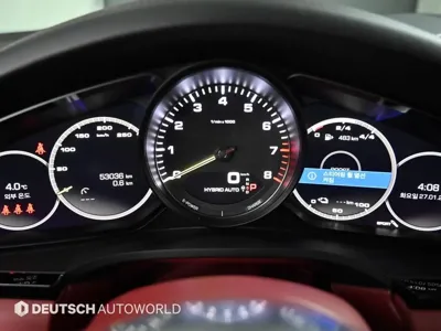 Porsche Cayenne 2021, 53035 км, за 56821.93 USD - фото 8