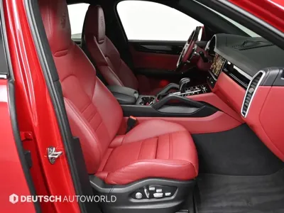 Porsche Cayenne 2021, 53035 км, за 56821.93 USD - фото 10