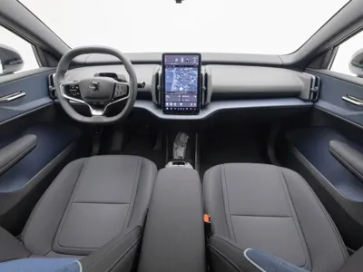 Volvo EX30 2026, 554 км, за 22974.92 USD - фото 7