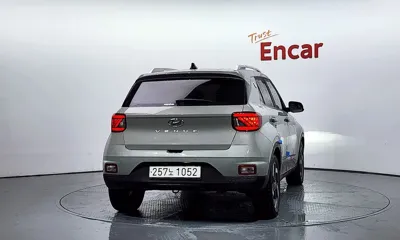 Hyundai Venue 2020, 63106 км, за 8580.9 USD - фото 4
