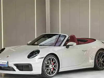 Porsche 911 · 2021 год