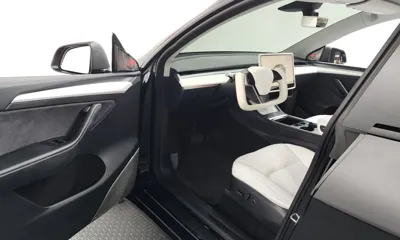 Tesla Model Y 2022, 58677 км, за 32201.43 USD - фото 10