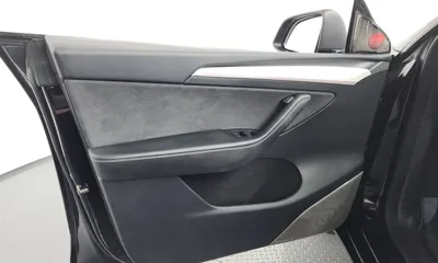 Tesla Model Y 2022, 58677 км, за 32201.43 USD - фото 24
