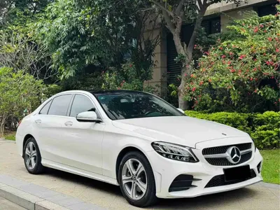 Mercedes-Benz C-Class 2019, 110000 км, за 12580.69 USD