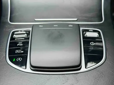 Mercedes-Benz C-Class 2019, 110000 км, за 12580.69 USD - фото 18