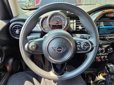 MINI Cooper 2019, 97780 км, за 6432.98 USD