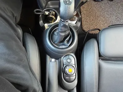 MINI Cooper 2019, 97780 км, за 6432.98 USD - фото 10