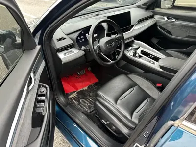 Geely Xingrui 2022, 50000 км, за 9491.15 USD - фото 6