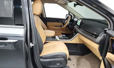 Kia Canival 2023, 59168 км, за 17255.97 USD - фото 26