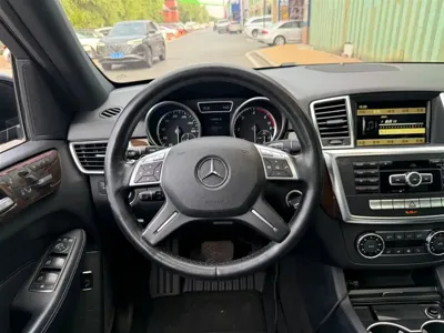Mercedes-Benz M-Class 2012, 150000 км, за 10270.55 USD