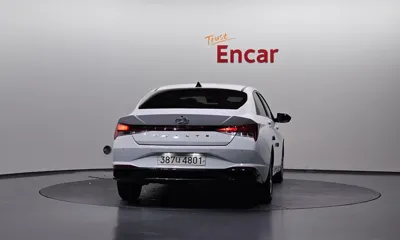 Hyundai Avante 2021, 148002 км, за 7481.93 USD