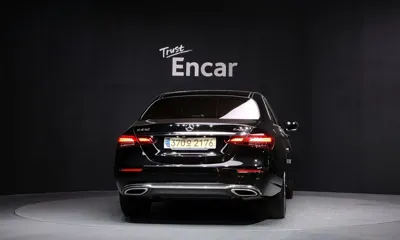 Mercedes-Benz E-Class 2021, 66046 км, за 29210.98 USD
