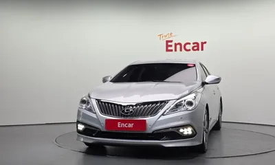 Hyundai Grandeur 2015, 161074 км, за 3127.04 USD