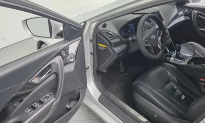 Hyundai Grandeur 2015, 161074 км, за 3127.04 USD - фото 11