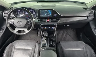 Hyundai Grandeur 2018, 122973 км, за 7811.47 USD - фото 7
