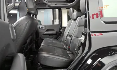 Jeep Wrangler 2022, 51432 км, за 37019.84 USD - фото 12