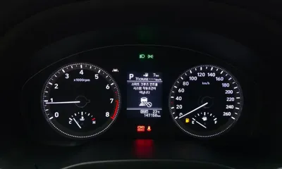 Hyundai Grandeur 2019, 147158 км, за 8391.89 USD - фото 8
