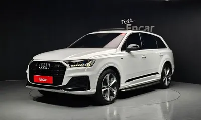 Audi Q7 · 2022 год