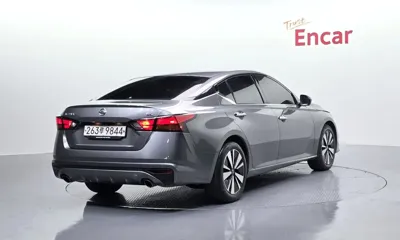 Nissan Altima 2019, 76595 км, за 9844.73 USD