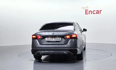 Nissan Altima 2019, 76595 км, за 9844.73 USD