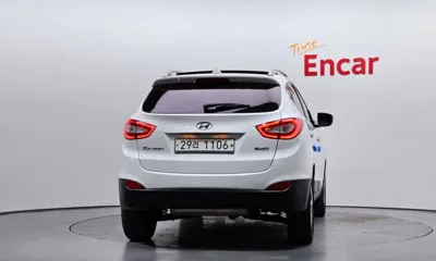 Hyundai Tucson 2015, 129432 км, за 5185.77 USD