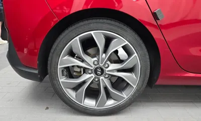 Hyundai i30 2020, 56605 км, за 10174.61 USD
