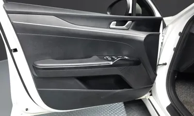 Kia K5 2022, 114647 км, за 15419.46 USD - фото 24