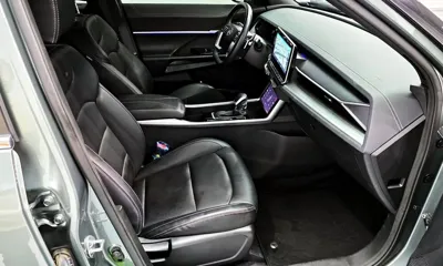 KG_Mobility_Ssangyong Torres 2023, 28729 км, за 13875.12 USD - фото 13