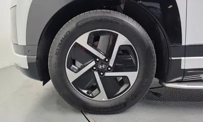 Hyundai Ioniq9 2025, 10016 км, за 45147.06 USD