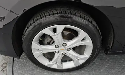 ChevroletGMDaewoo Cruze 2017, 112194 км, за 4561.08 USD