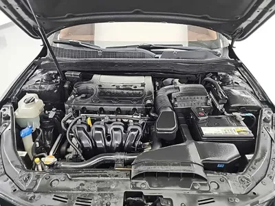 Kia K5 2011, 63024 км, за 2862.35 USD