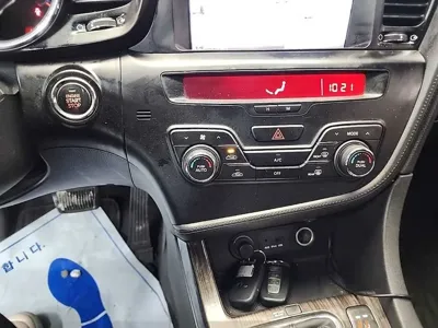 Kia K5 2011, 63024 км, за 2860.3 USD - фото 10