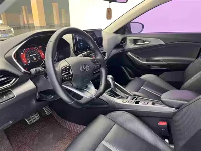Hyundai Fista 2019, 45000 км, за 6315.53 USD