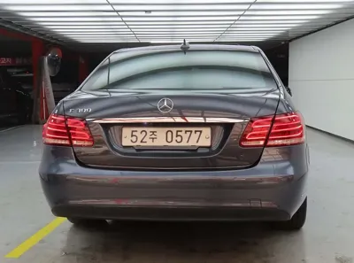 Mercedes-Benz E-Class 2016, 91362 км, за 7932.32 USD