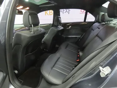 Mercedes-Benz E-Class 2016, 91362 км, за 7932.32 USD - фото 6