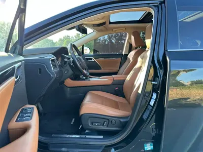Lexus RX 2020, 104000 км, за 26268.43 USD - фото 9