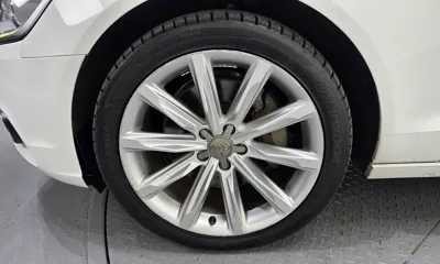 Audi A6 2014, 111568 км, за 4957.7 USD