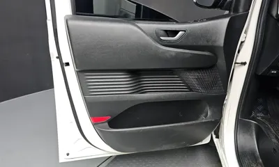 Hyundai Staria 2024, 21520 км, за 19177.01 USD - фото 24