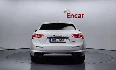 Maserati Ghibli 2018, 47870 км, за 14779.29 USD