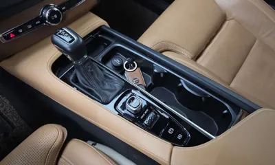 Volvo XC90 2017, 72094 км, за 22187.21 USD - фото 9