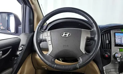 Hyundai Starex 2011, 134995 км, за 6175.65 USD - фото 13