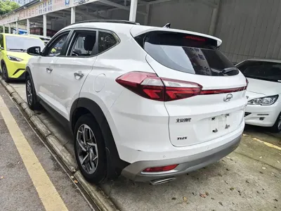 Hyundai Tucson 2020, 47000 км, за 8651.98 USD - фото 19