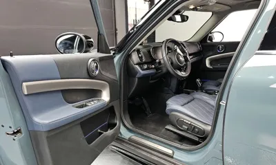 MINI Countryman 2023, 53137 км, за 16907.38 USD - фото 11