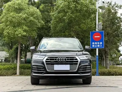 Audi Q5L 2020, 80000 км, за 20072.19 USD