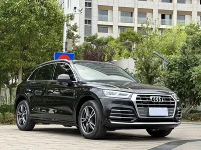 Audi Q5L 2020, 80000 км, за 20072.19 USD